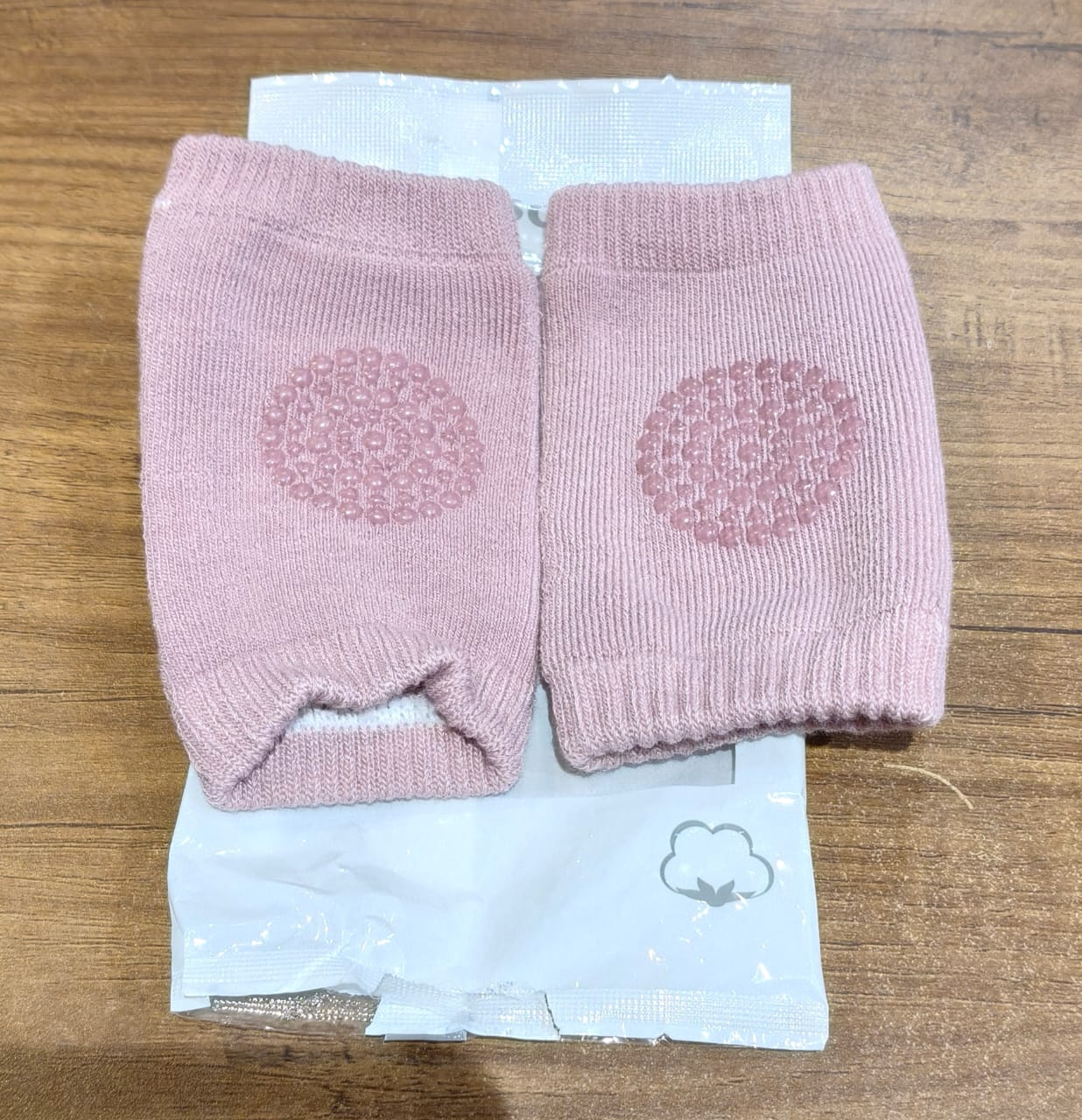 Pink Toddler Wool Knit Leg Warmer (Knee Guard) Pink Toddler Wool Knit Leg Warmer (Knee Guard)